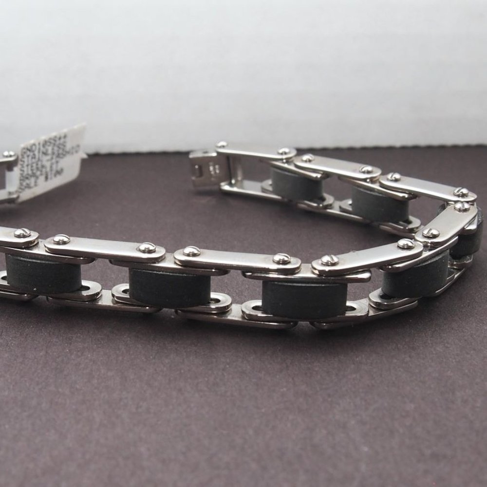 Very Cool Surgical Grade Stainless Steel and Rubber Inserts Men's Bracelet.